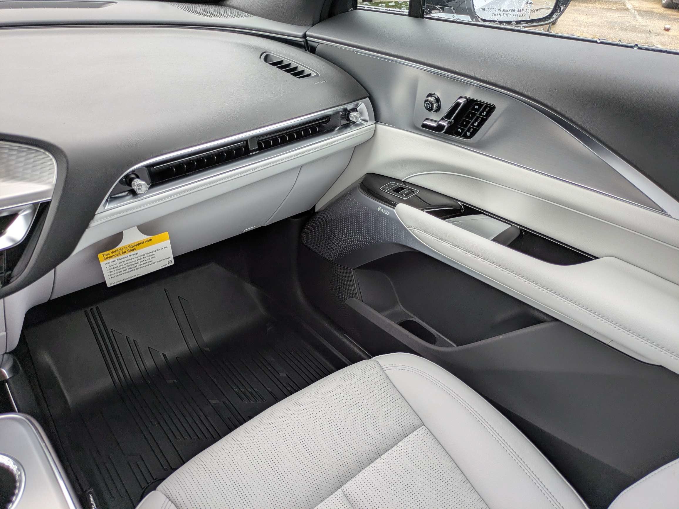 2027 Cadillac LYRIQ Premium Luxury