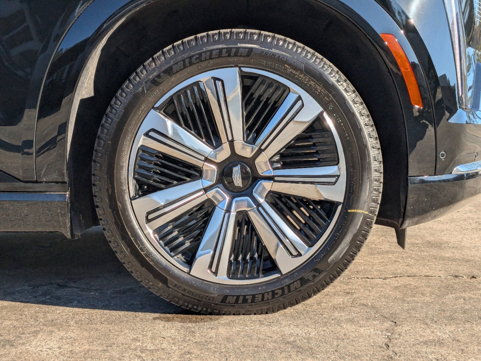 2025 Cadillac ESCALADE IQ Luxury 1