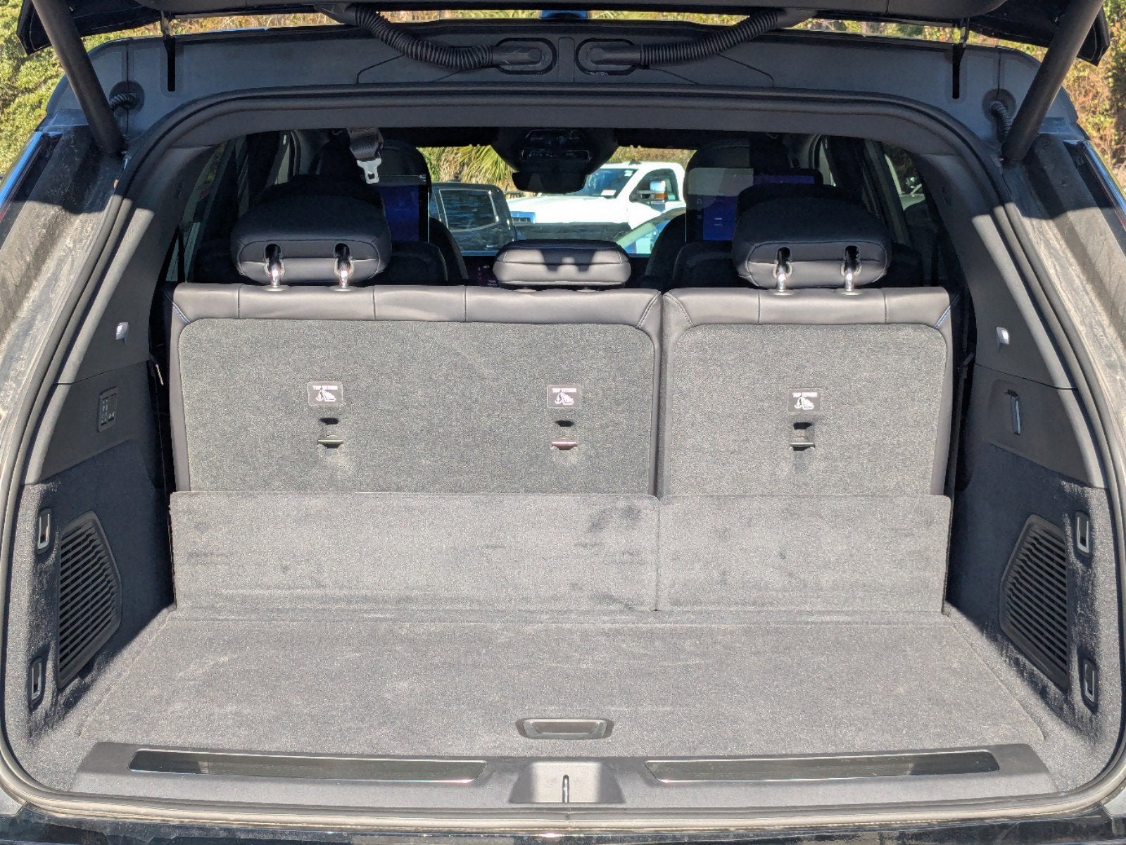 2025 Cadillac ESCALADE IQ Luxury 1