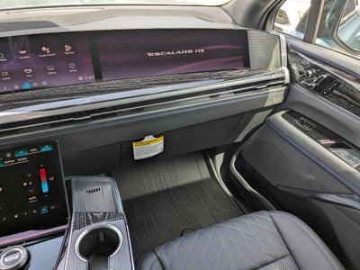 2025 Cadillac ESCALADE IQ Sport 1