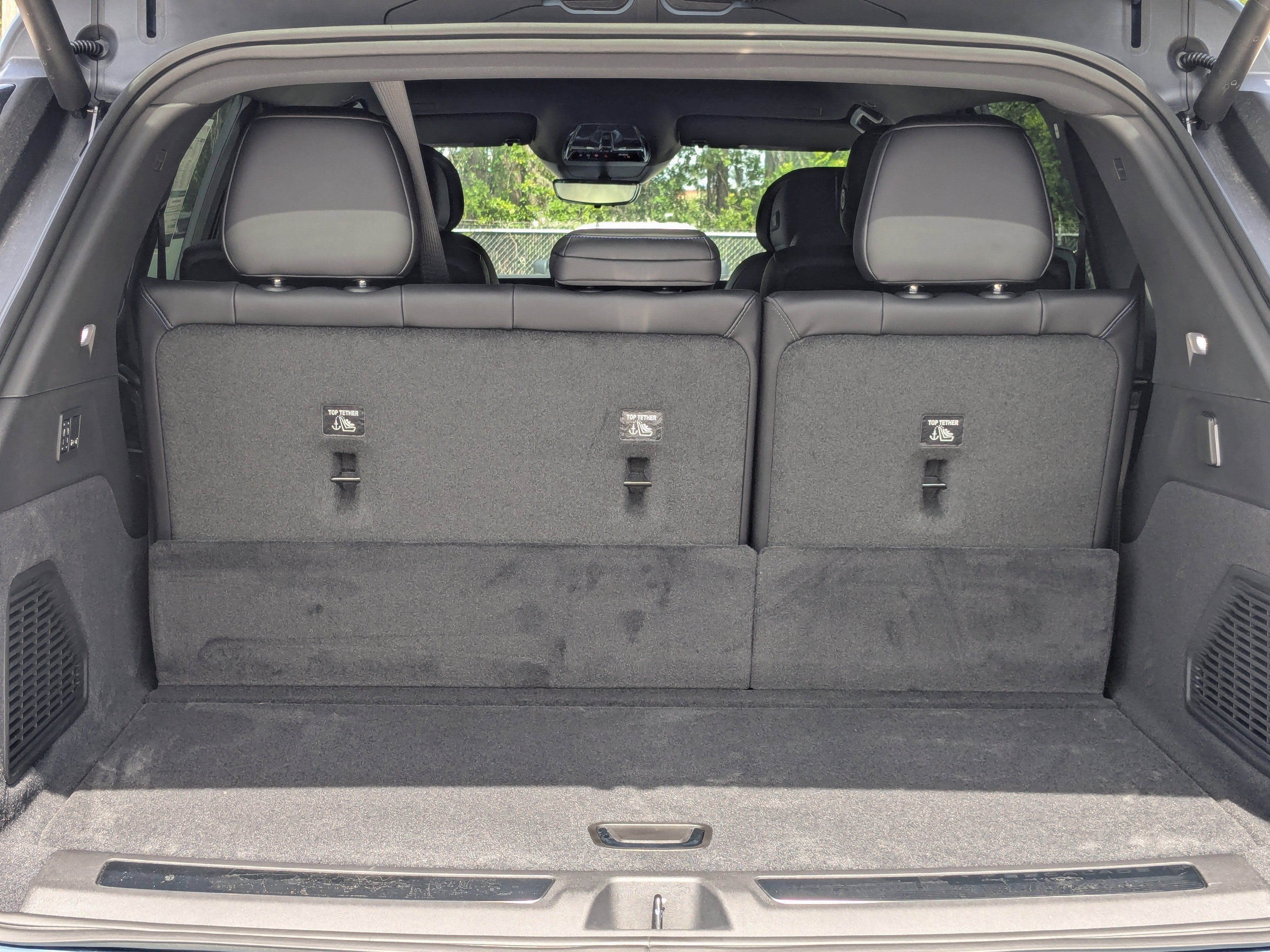 2025 Cadillac ESCALADE IQ Sport 1