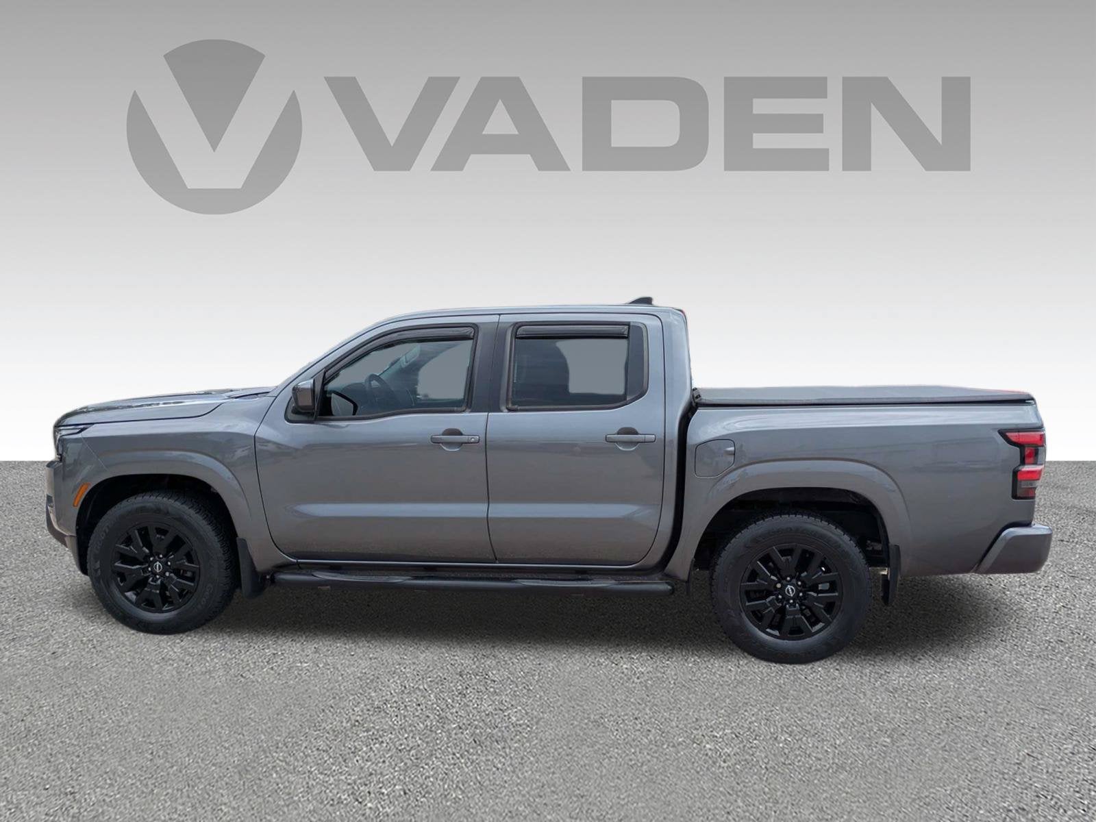 2022 Nissan Frontier Crew Cab SV 4x2