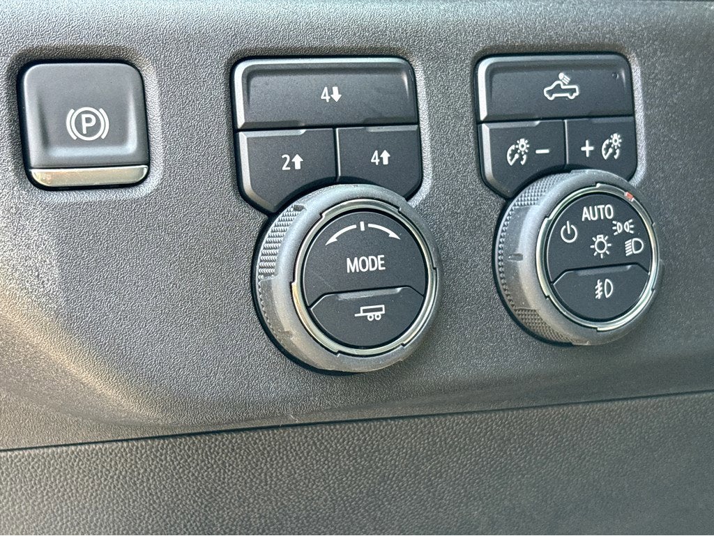 2025 Chevrolet Silverado 3500HD LT