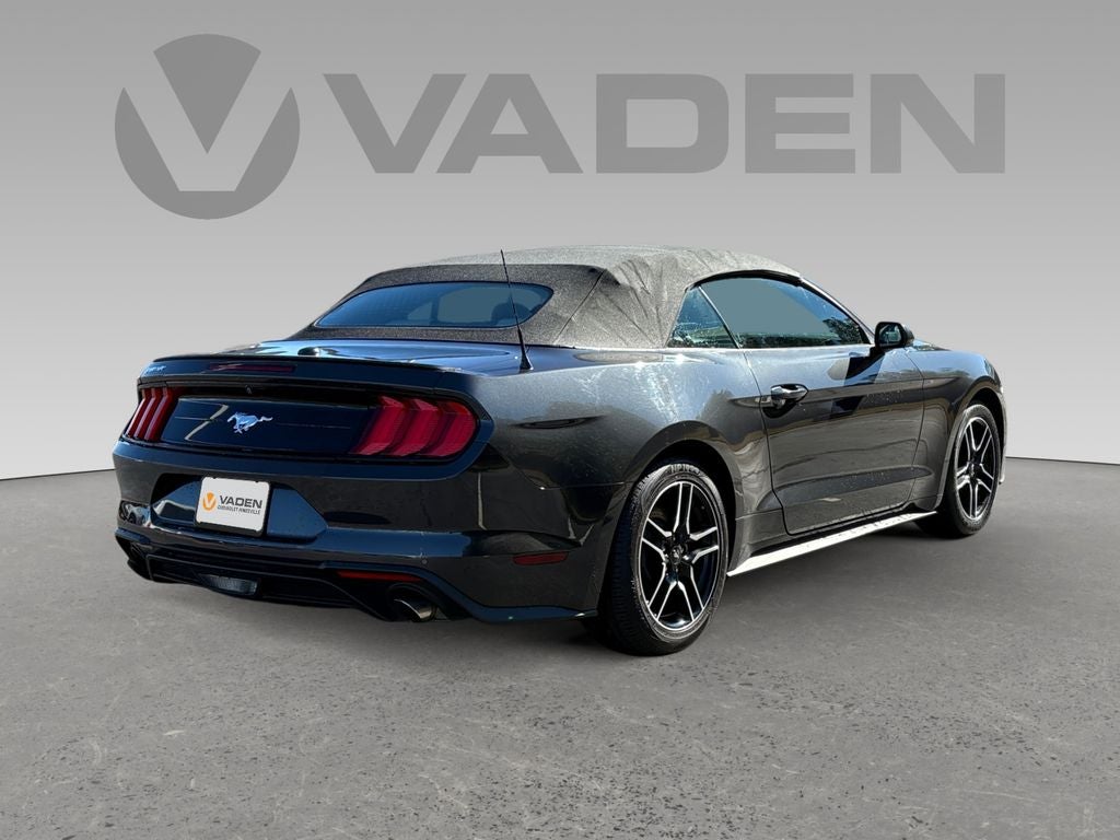 2022 Ford Mustang EcoBoost