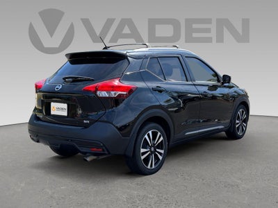 2019 Nissan Kicks SR
