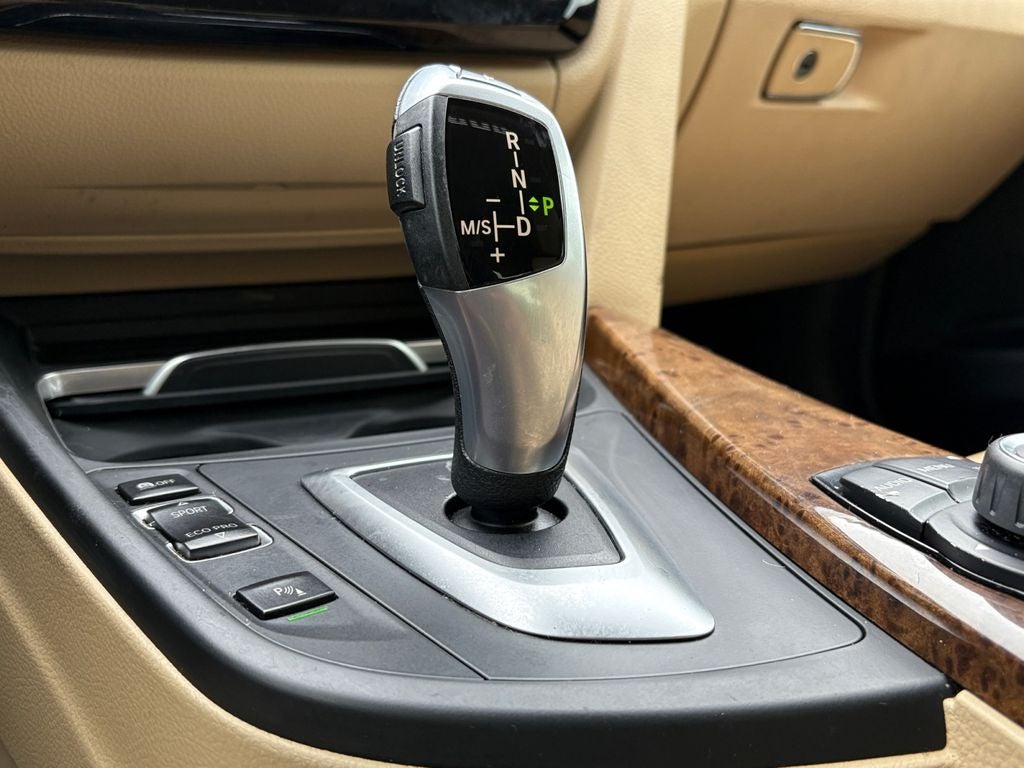 2017 BMW 3 Series 320i